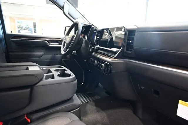 2026 Chevrolet Silverado 1500 LT - Photo 14