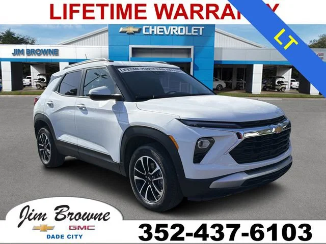 Used 2024 Summit White Chevrolet LT image 1