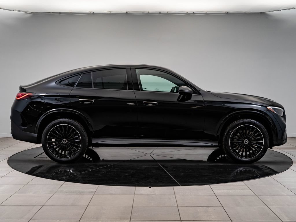 New 2027 Black Mercedes-Benz GLC 300 Coupe image 11