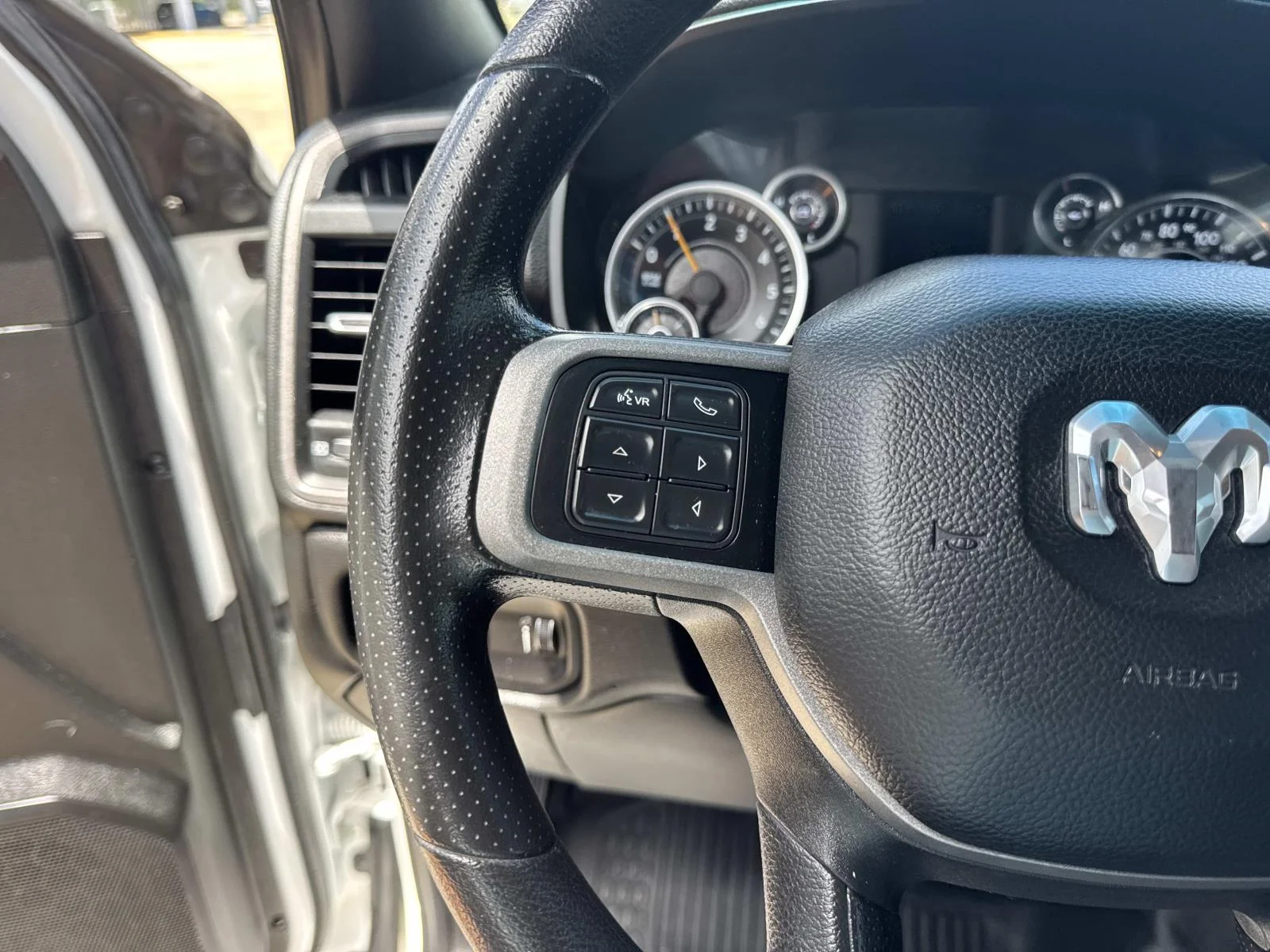 2022 RAM Ram 2500 Pickup Tradesman - Photo 22