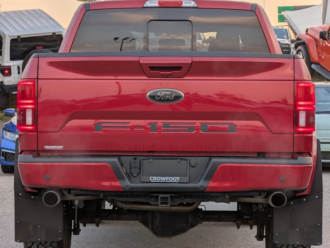 Used 2020 Red Ford LARIAT - - 4WD - 502A Grp - 5.0L V-8 - Twin Panel Sunroof - Black Pkg - B&O Audio - Leather & More! image 7