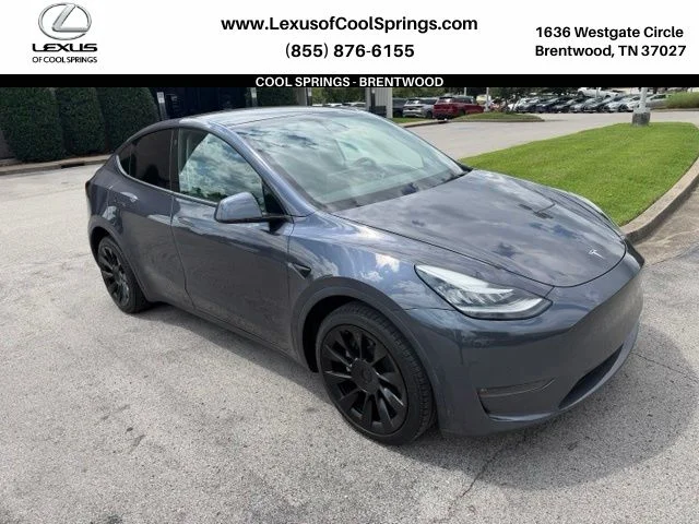 Used 2022  Tesla Long Range image 1