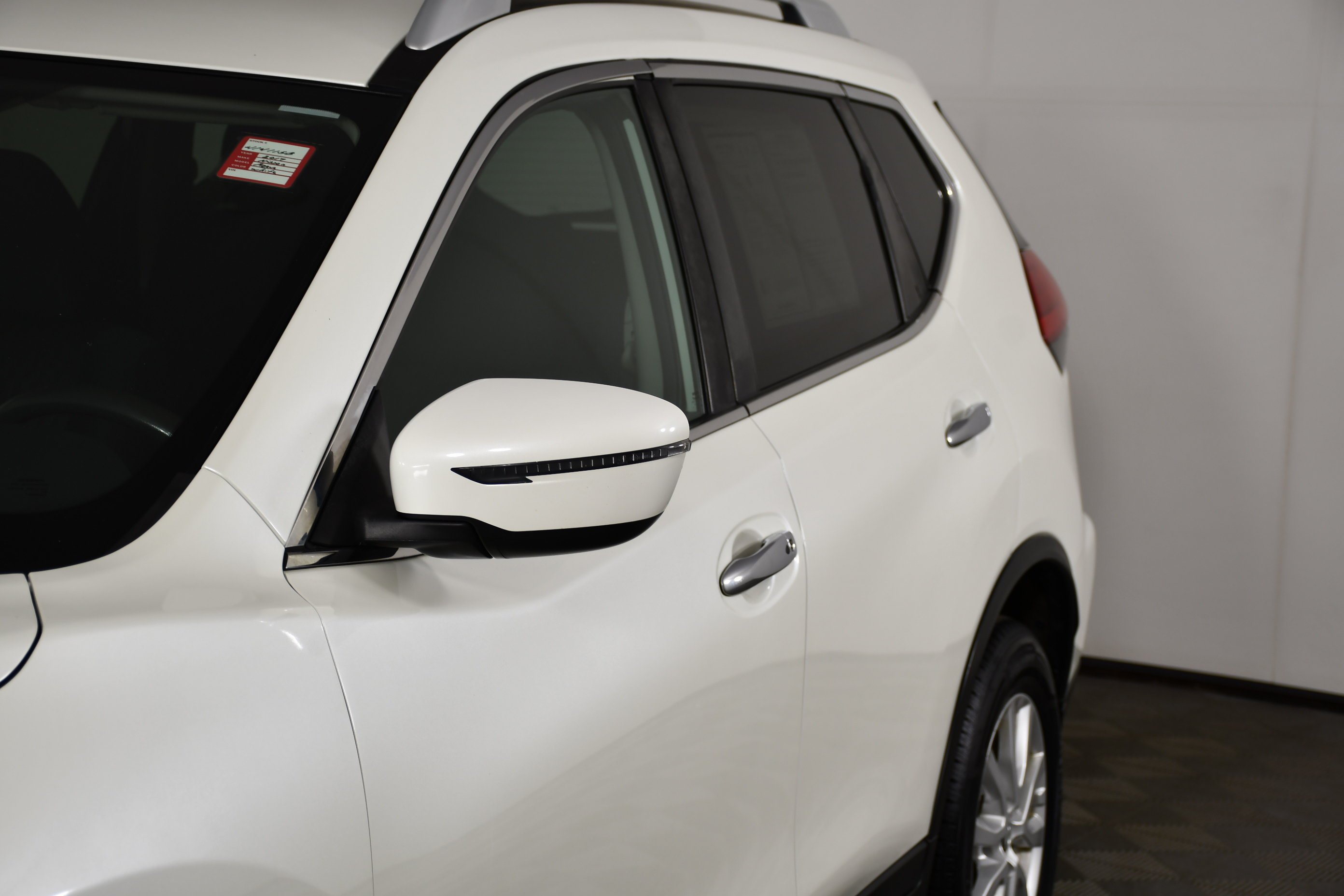 Used 2017 Pearl White Nissan SV image 13