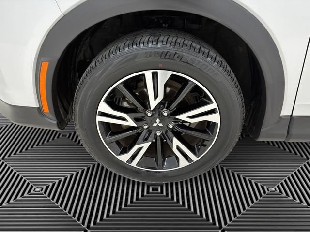 Used 2024 Silver Mitsubishi SE / CAR BRAVO CERTIFIED image 9