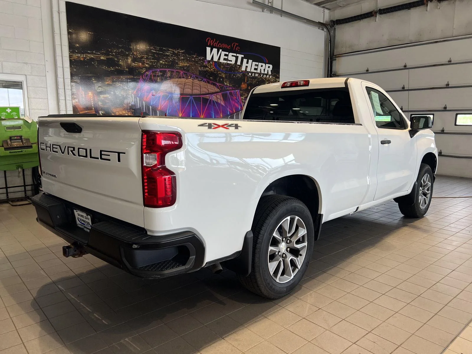 Used 2020 Summit White Chevrolet Work Truck image 7