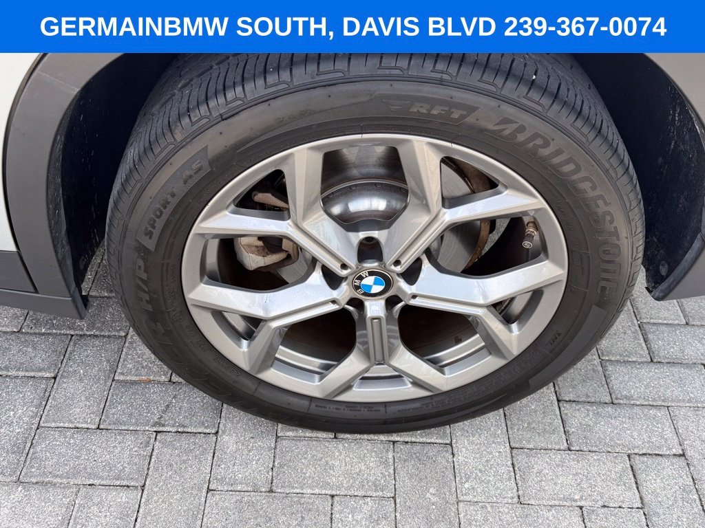 Used 2021 Glacier Silver Metallic BMW sDrive30i image 8