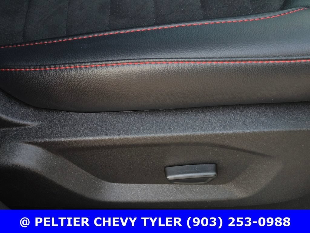 Used 2023  Ford SEL image 13