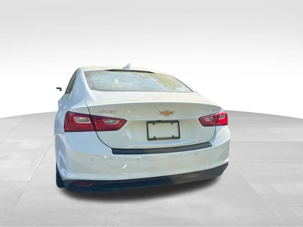 Used 2024 White Chevrolet LT image 14