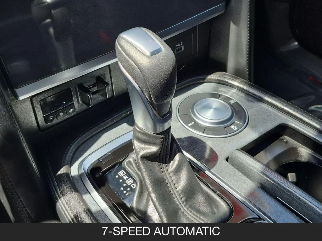 Used 2023 White Nissan SL image 21