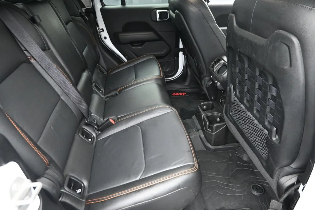 Used 2023 White Jeep Mojave image 10