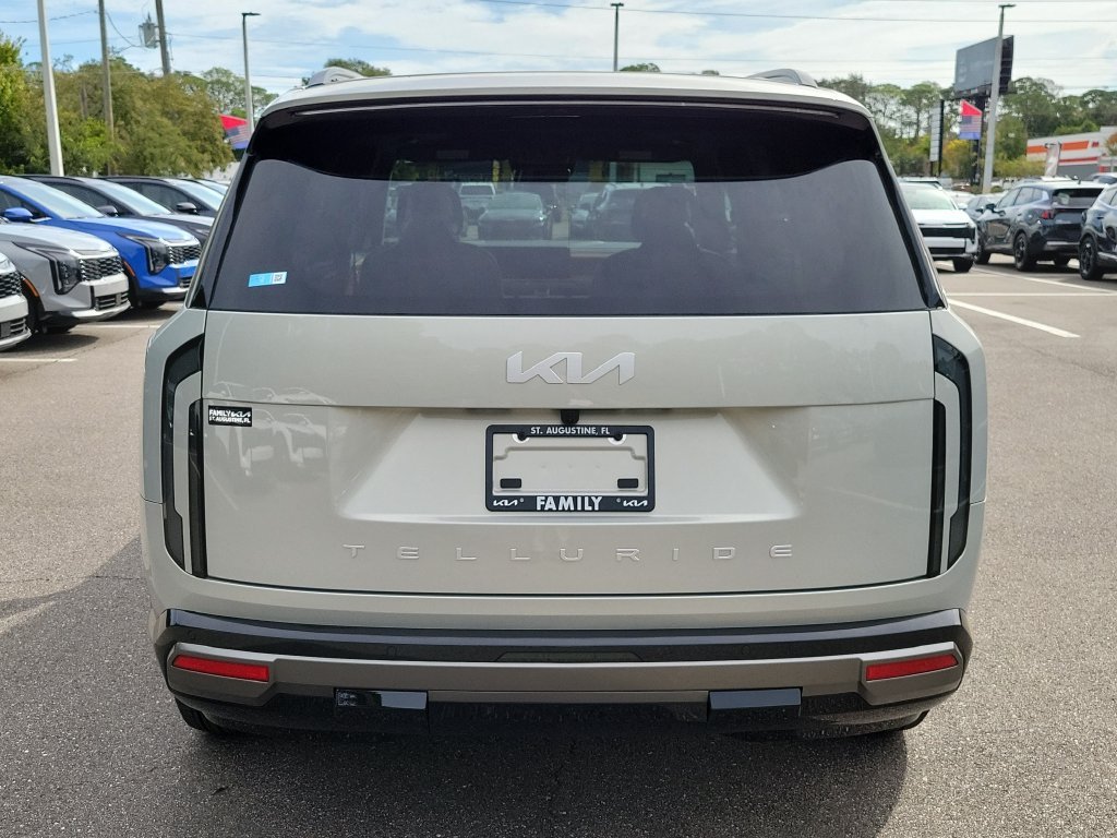 New 2027 Ivory Silver Kia SX image 5