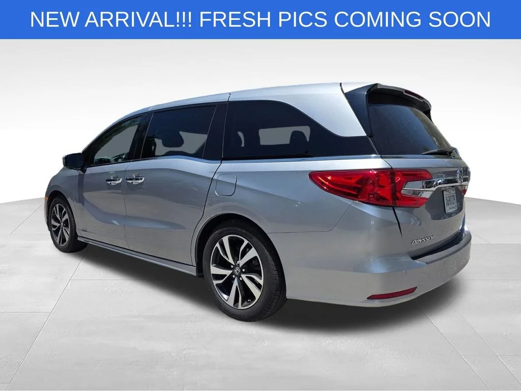 Used 2019 Silver Honda Elite image 5