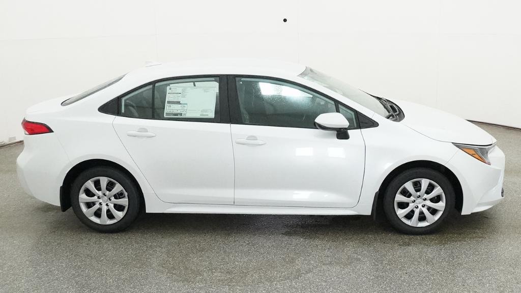 New 2026 Wind Chill Pearl Toyota LE image 21