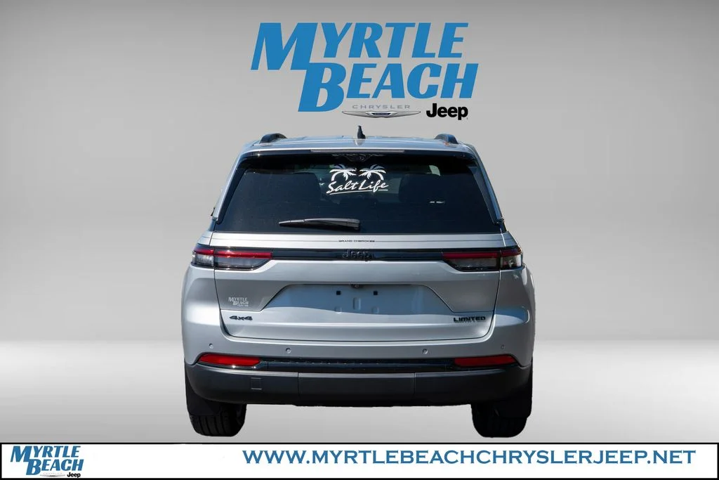 Certified Used 2025 Silver Zynith Jeep Limited image 5