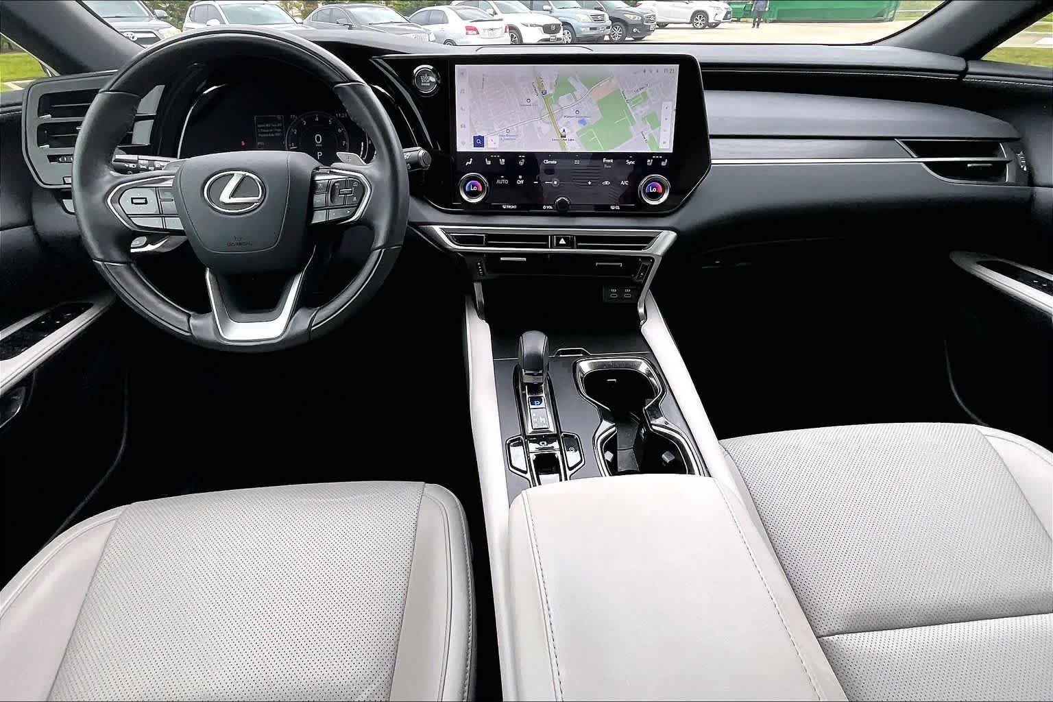 Used 2024 Iridium Lexus Premium image 16