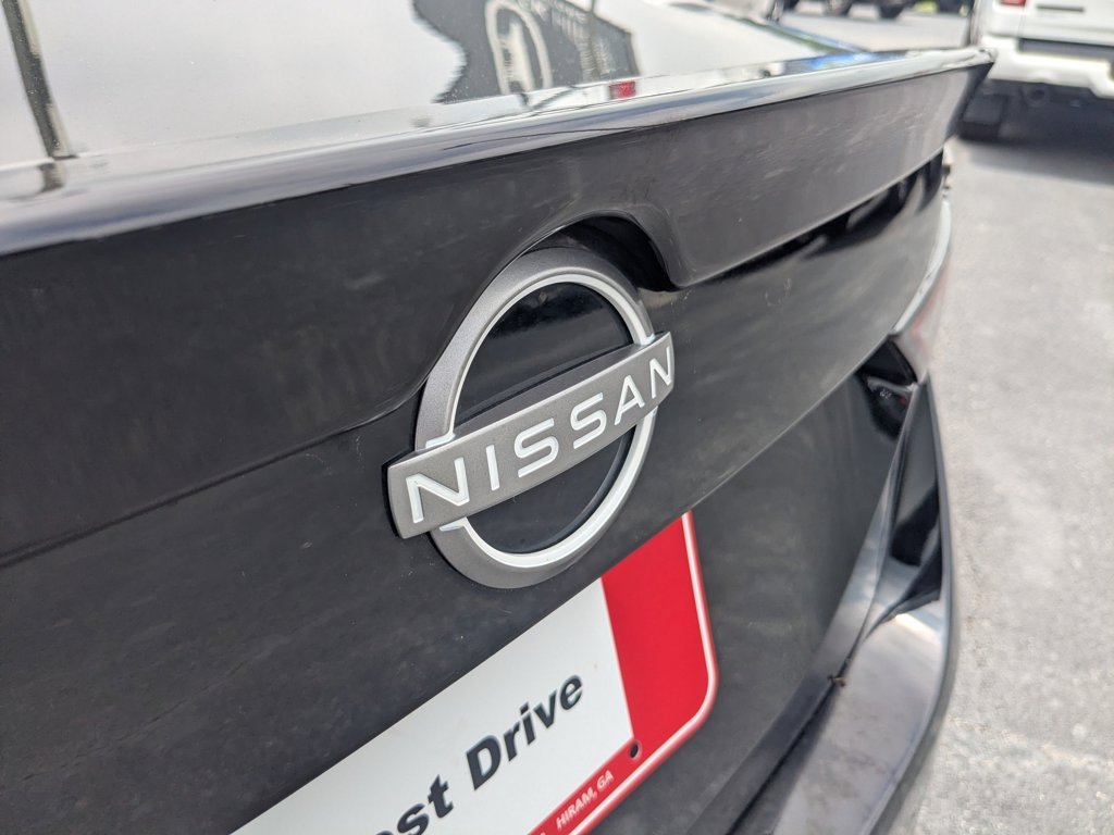 Used 2024 Super Black Nissan SR image 28