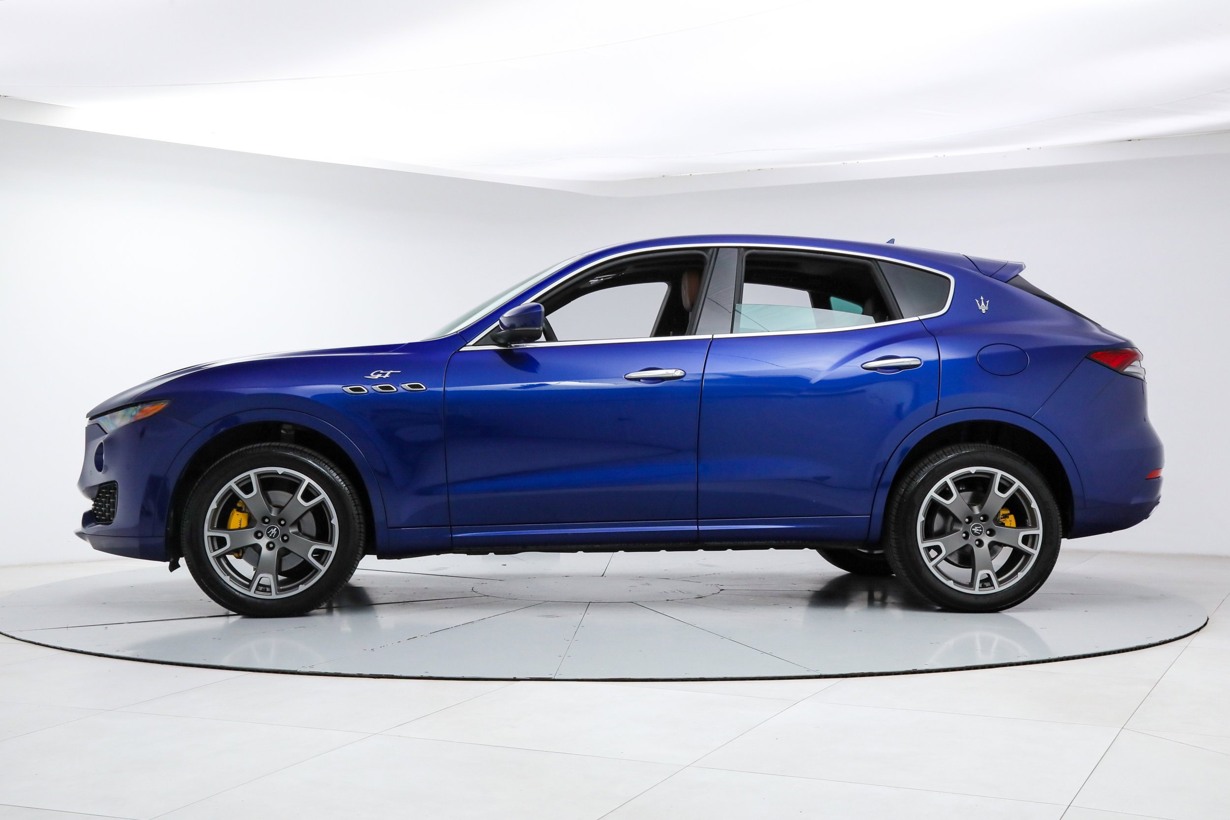 Certified Used 2023 Blue Maserati GT image 2