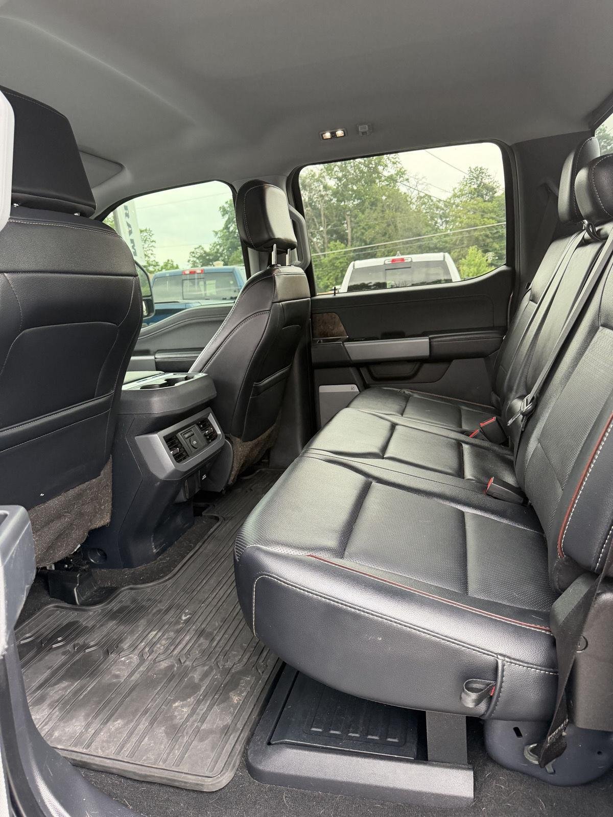 Used 2024 Carbonized Gray Metallic Ford LARIAT image 12