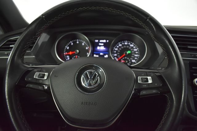 Used 2021 White Volkswagen 2.0T SE R-Line Black image 35