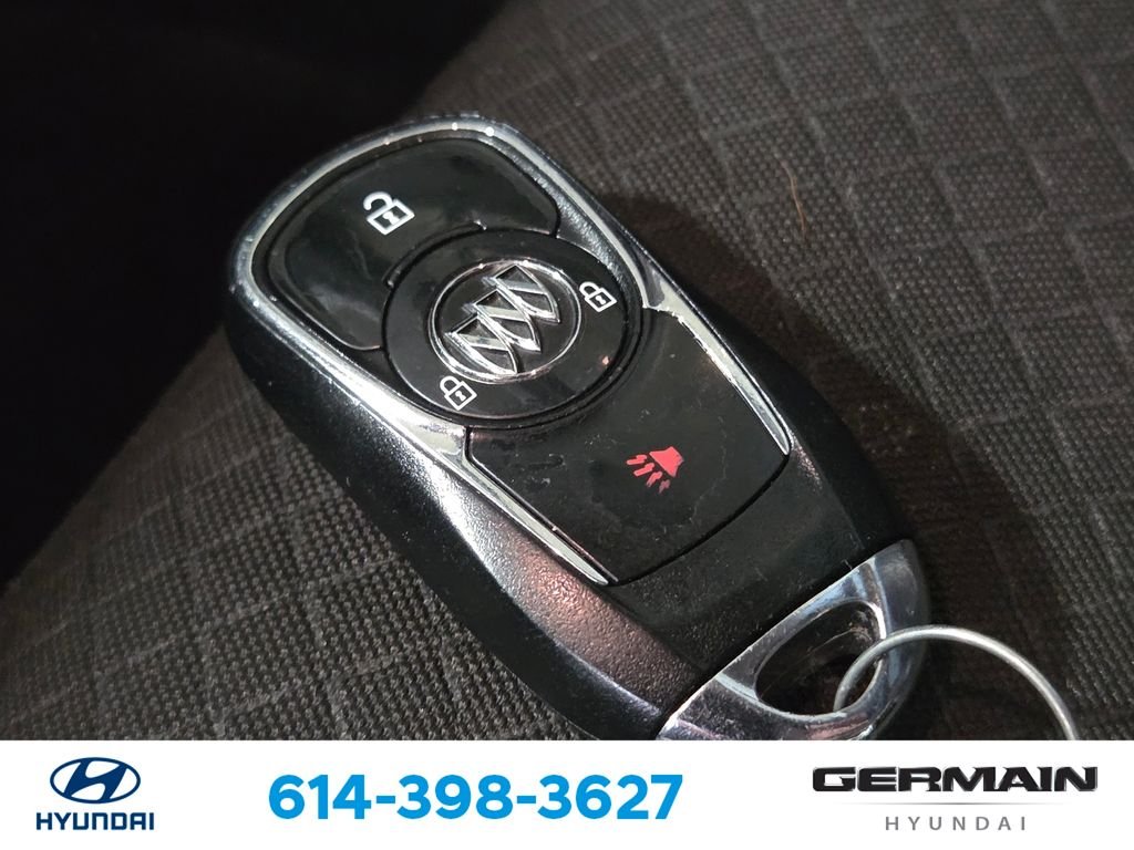 Used 2018 White Buick Preferred image 34