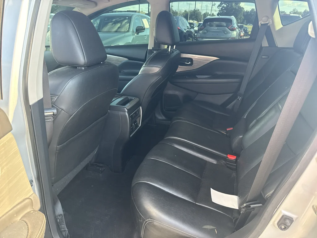 Used 2018 Brilliant Silver Metallic Nissan SL image 6