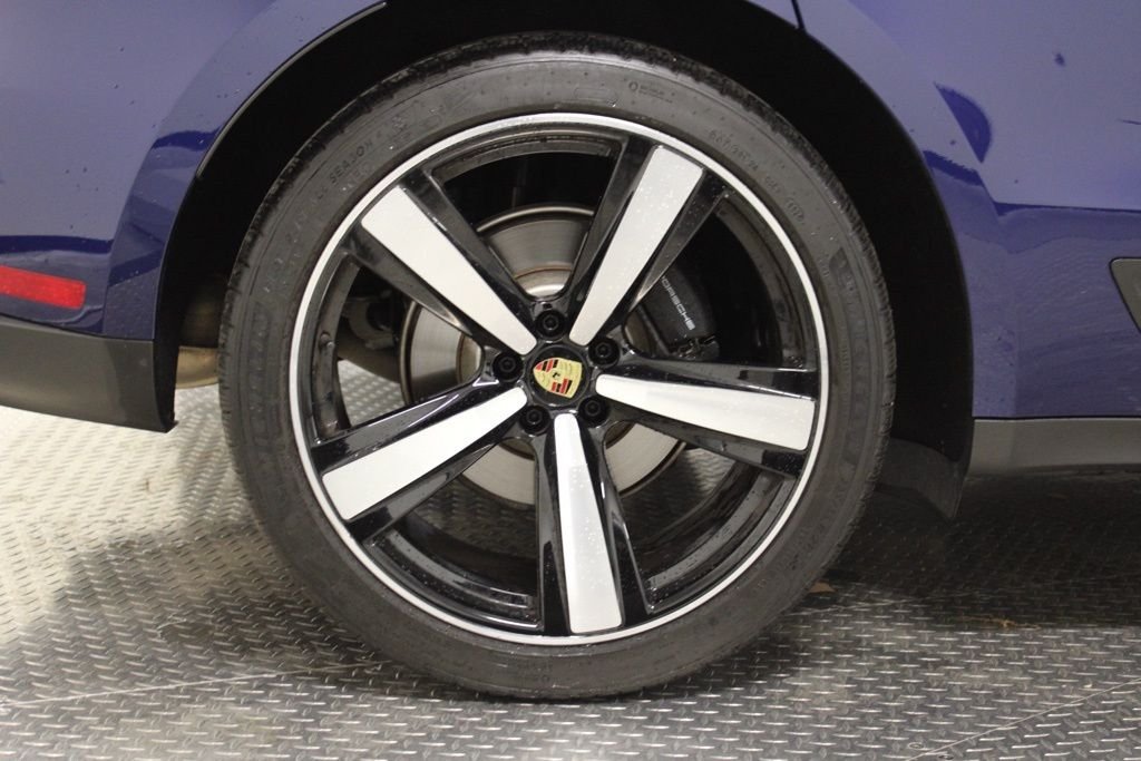 Used 2026 Blue Porsche  image 13
