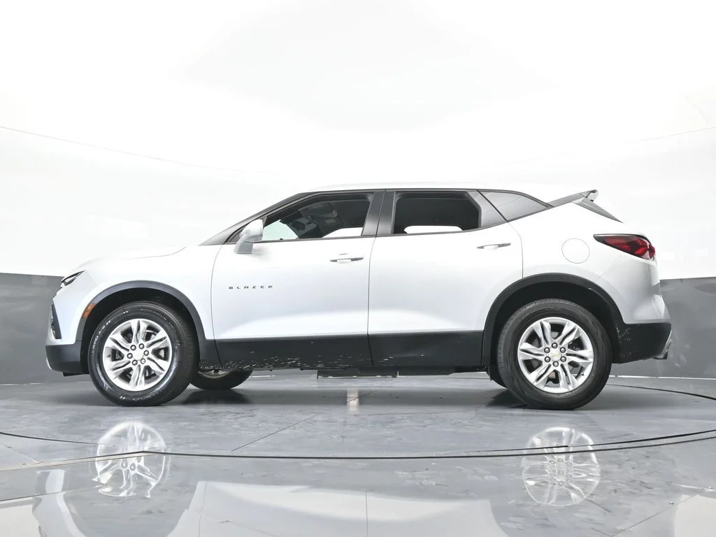Used 2019 Silver Ice Metallic Chevrolet L image 51