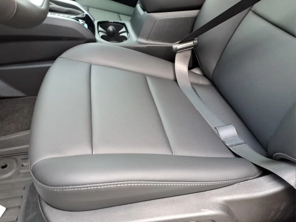 New 2026 Summit White Chevrolet LT image 16