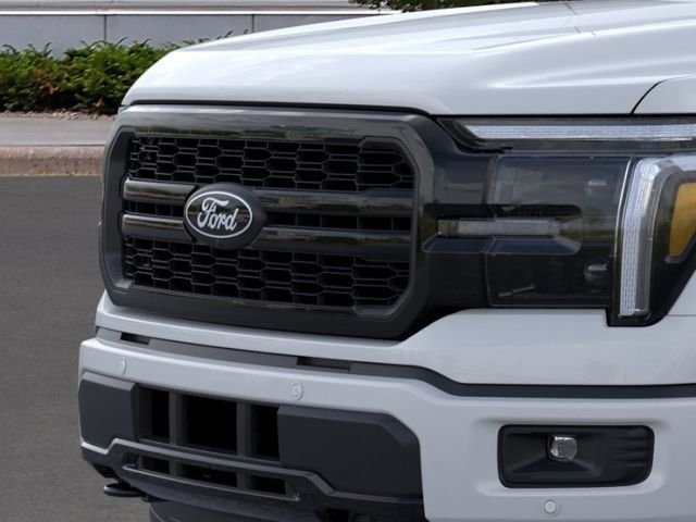 New 2026 Oxford White Ford Lariat image 17