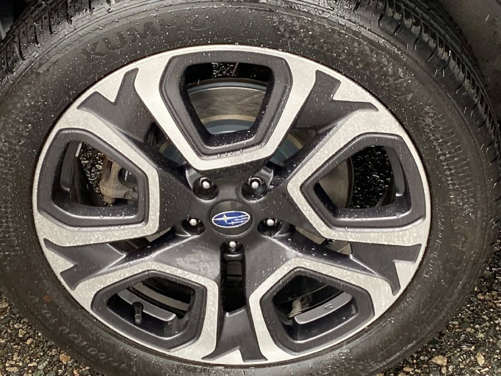 Certified Used 2023 Silver Subaru Limited image 25