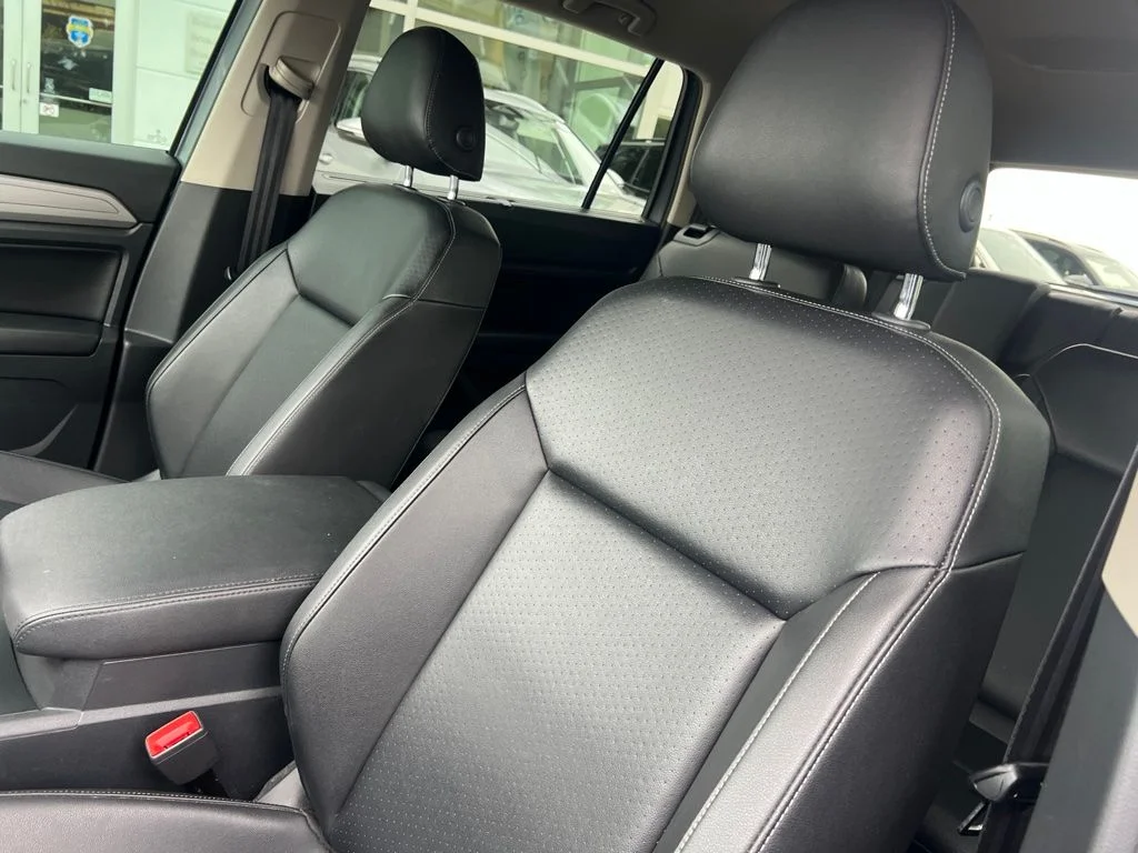 Used 2019 Gray Volkswagen 2.0T SE image 11