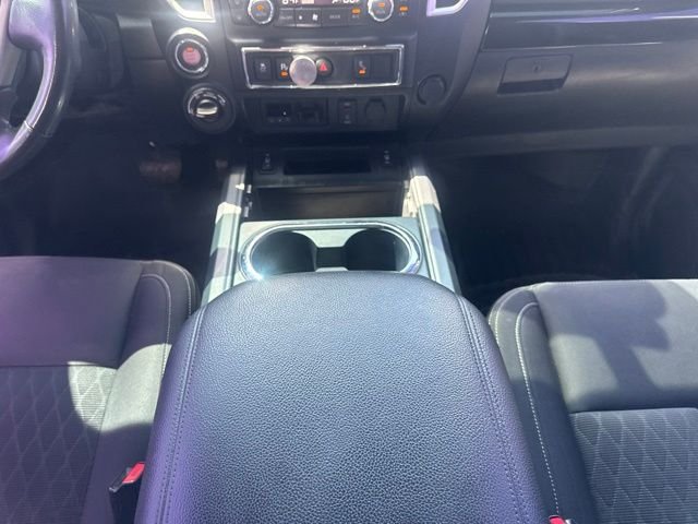 2018 Nissan Titan XD SV - Photo 14