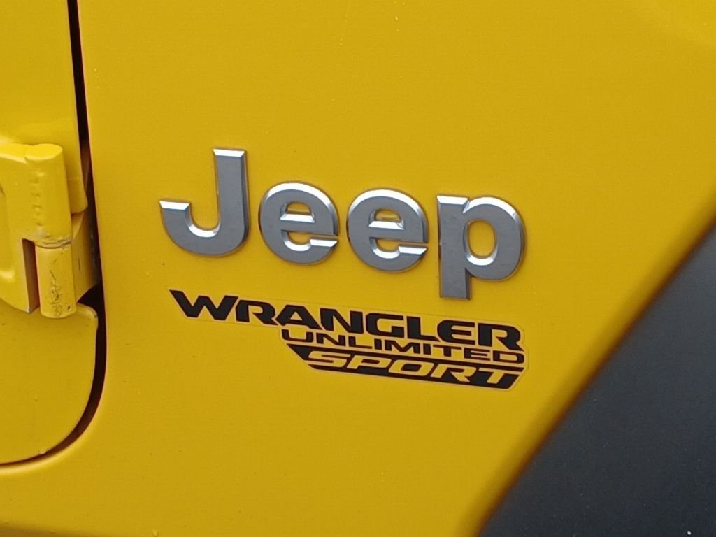 Used 2018 Yellow Jeep Unlimited Sport S image 11