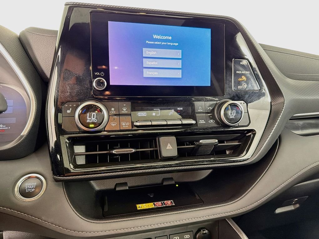 Used 2025  Toyota XSE image 19