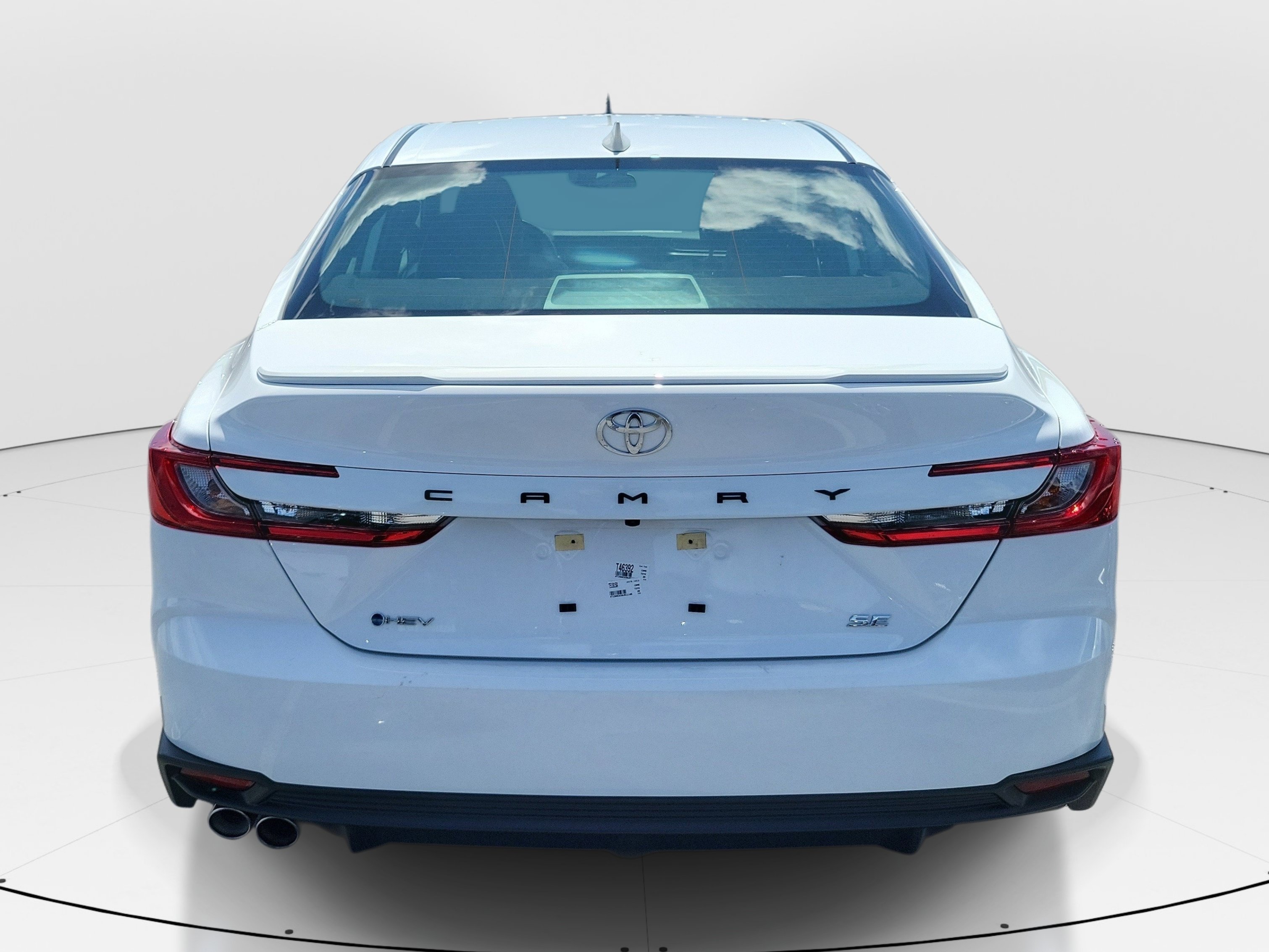 Used 2025 Ice Toyota SE image 5