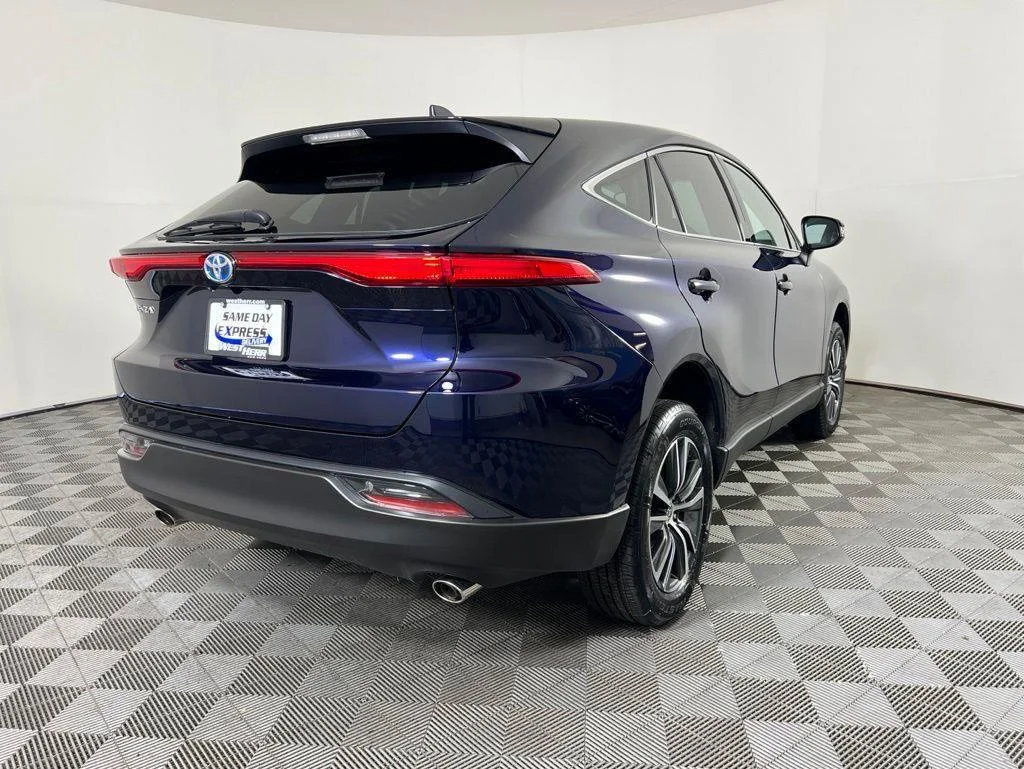 Used 2024 Blueprint Toyota LE image 2