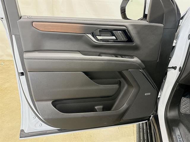 2026 GMC Yukon XL Denali - Photo 23