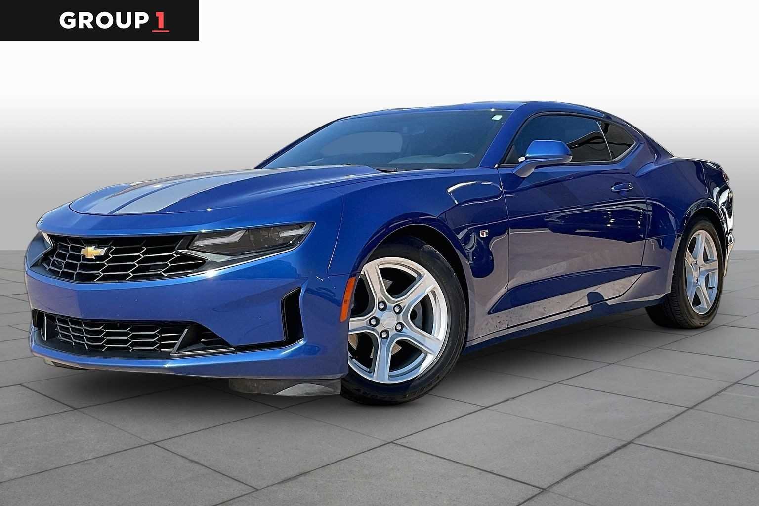Used 2020 RIVERSIDE BLUE METALLIC Chevrolet 1LT image 1