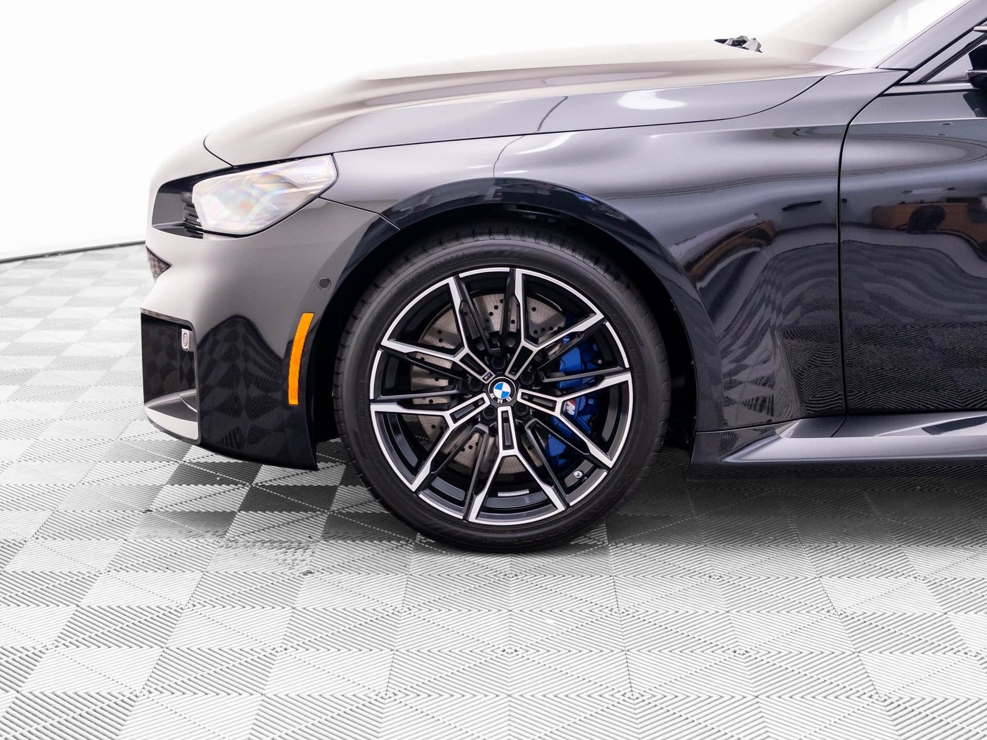 New 2026 Black Sapphire Metallic BMW Base image 37