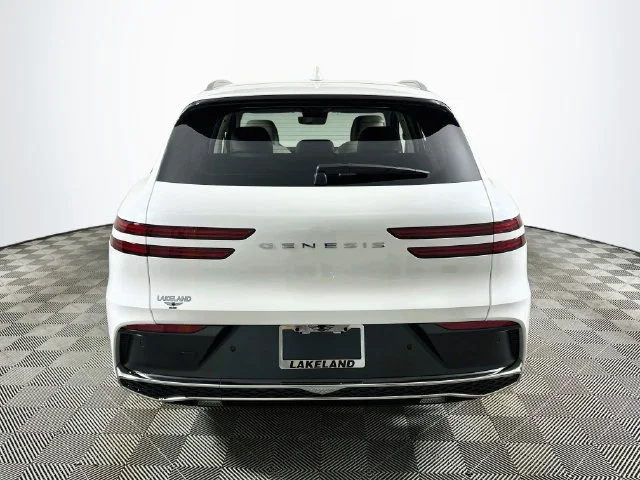 New 2027 White Genesis 2.5T Advanced image 5