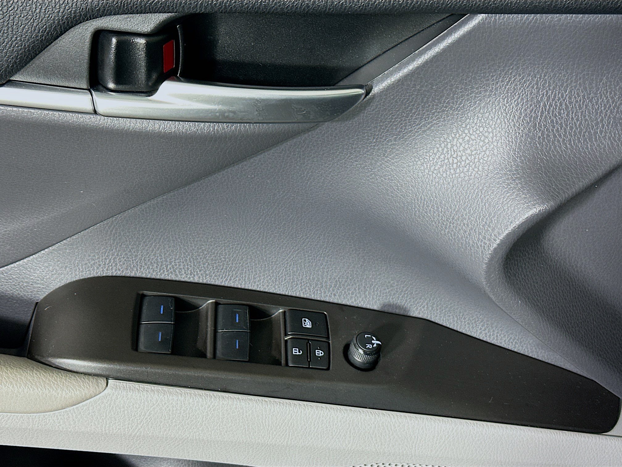 Used 2023 Predawn Gray Mica Toyota LE image 14