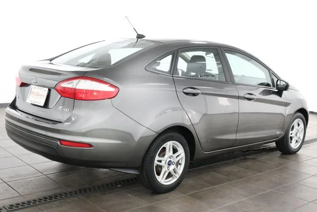 Used 2017 Gray Ford SE image 6