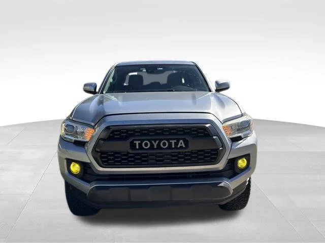 Used 2020 Silver Toyota SR image 8