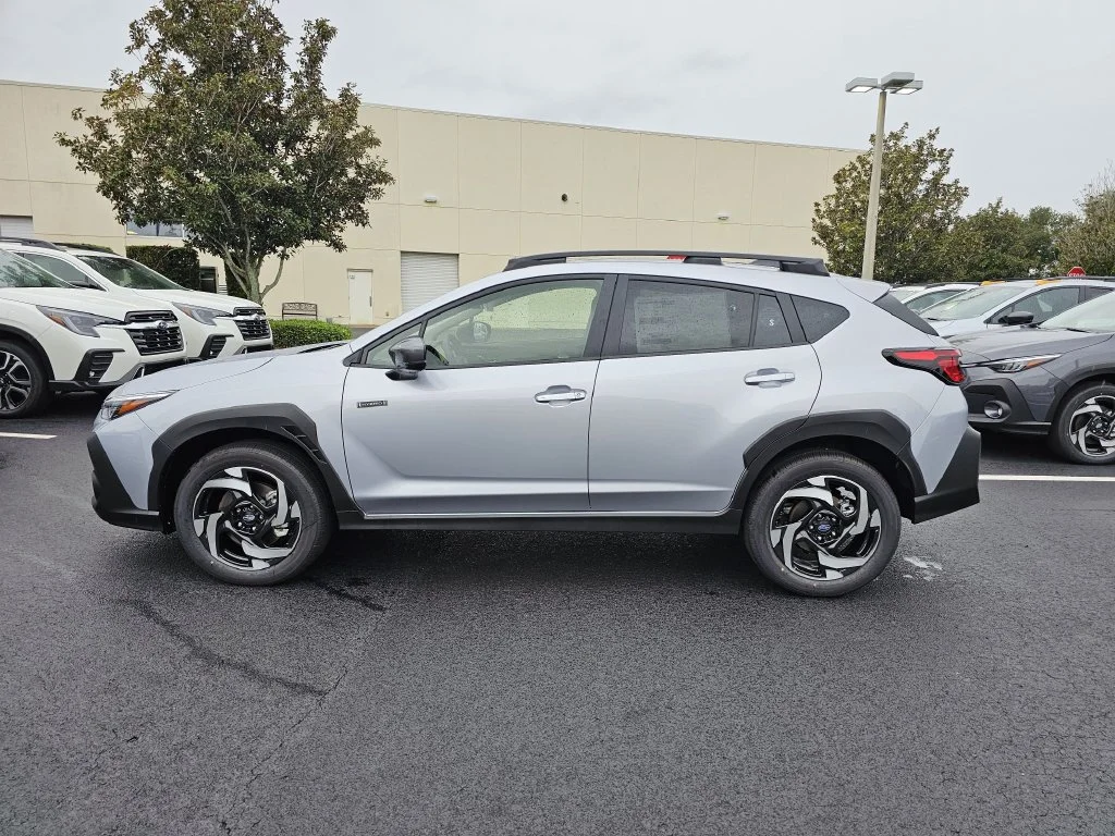 New 2026 ICE SILVER METALLIC Subaru Limited Hybrid image 5