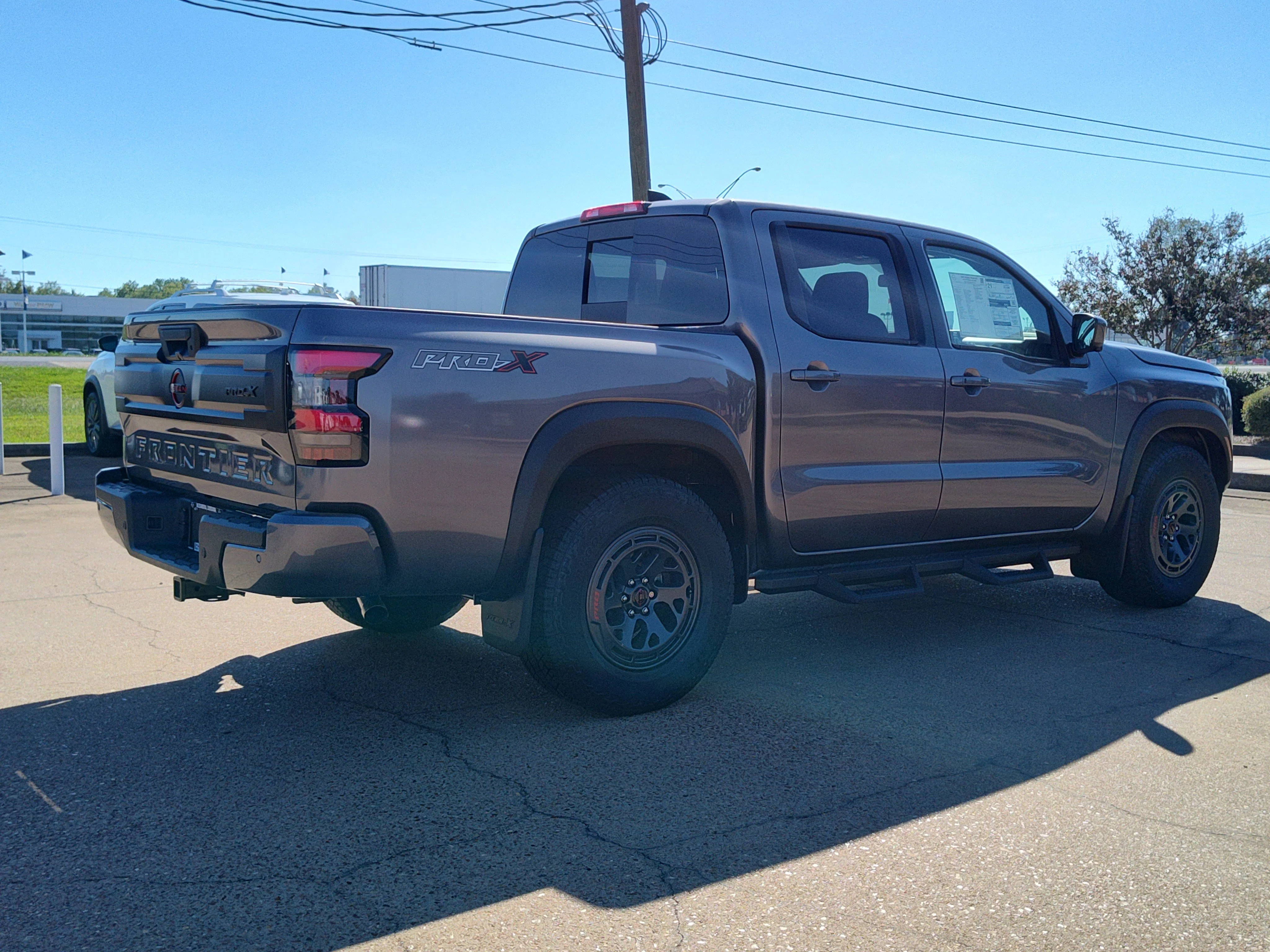 2026 Nissan Frontier PRO-X - Photo 5