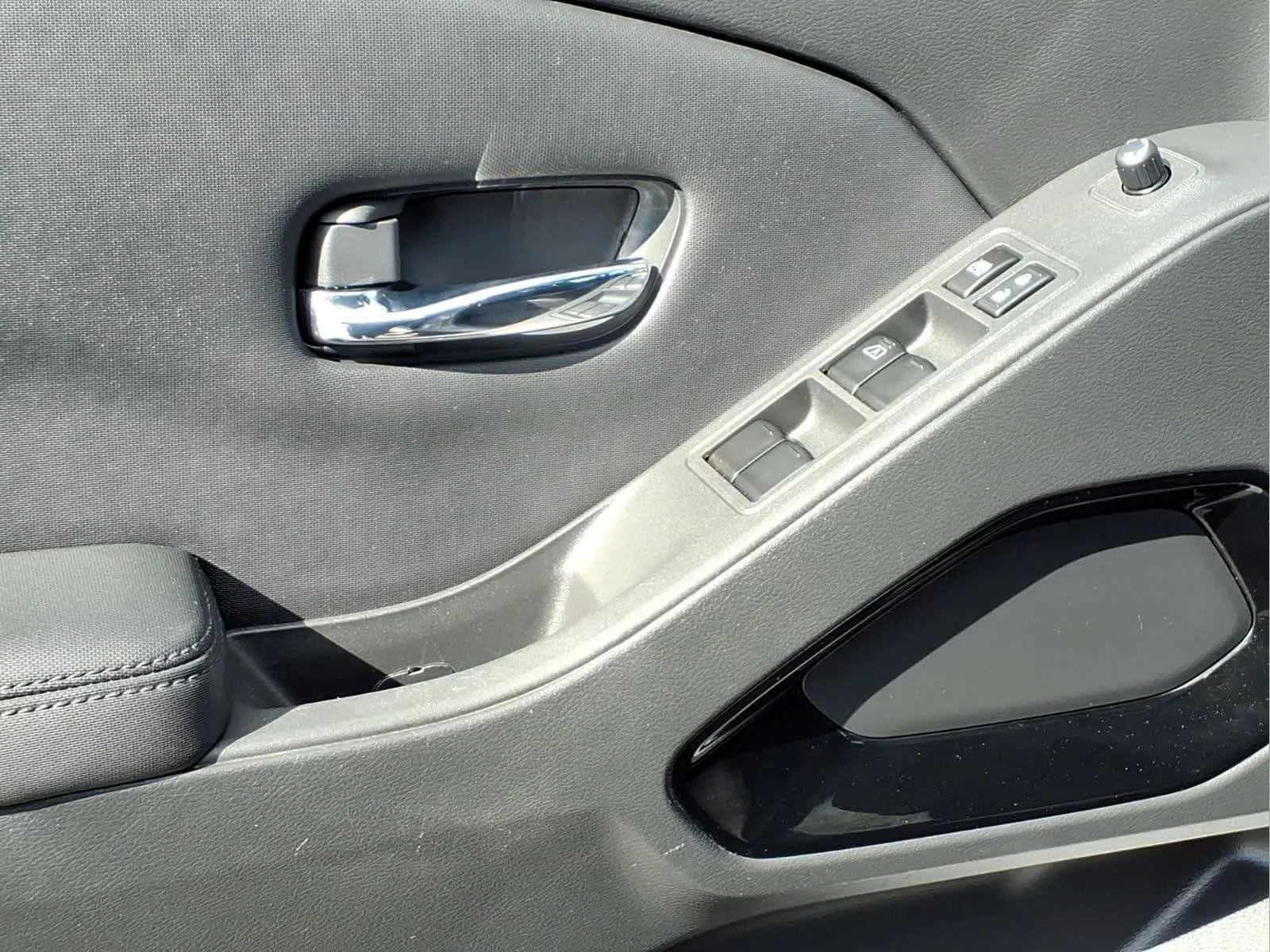 Used 2022 Boulder Grey Pearl Nissan PRO-4X image 12