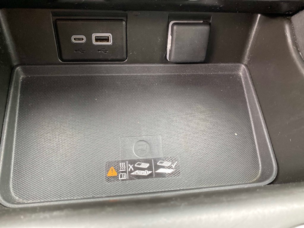 Used 2024 White Chevrolet LT image 17