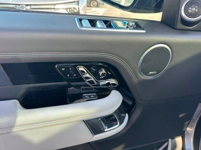 Used 2018 Gray Land Rover SVAutobiography image 13