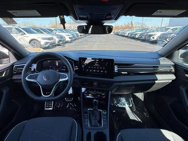 New 2026 Silver Volkswagen 1.5T Sport image 9