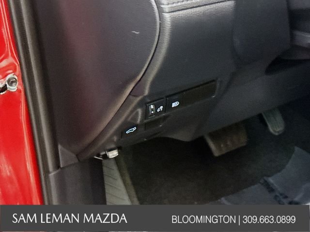 Used 2025 Red Toyota XLE image 16